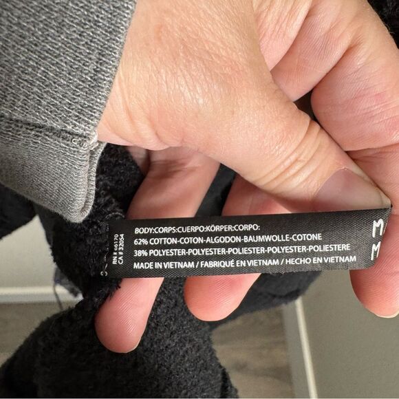 Out From Under Black Long Cardigan Sweater Open Front Textured Size Medium/Large - Picture 5 of 5